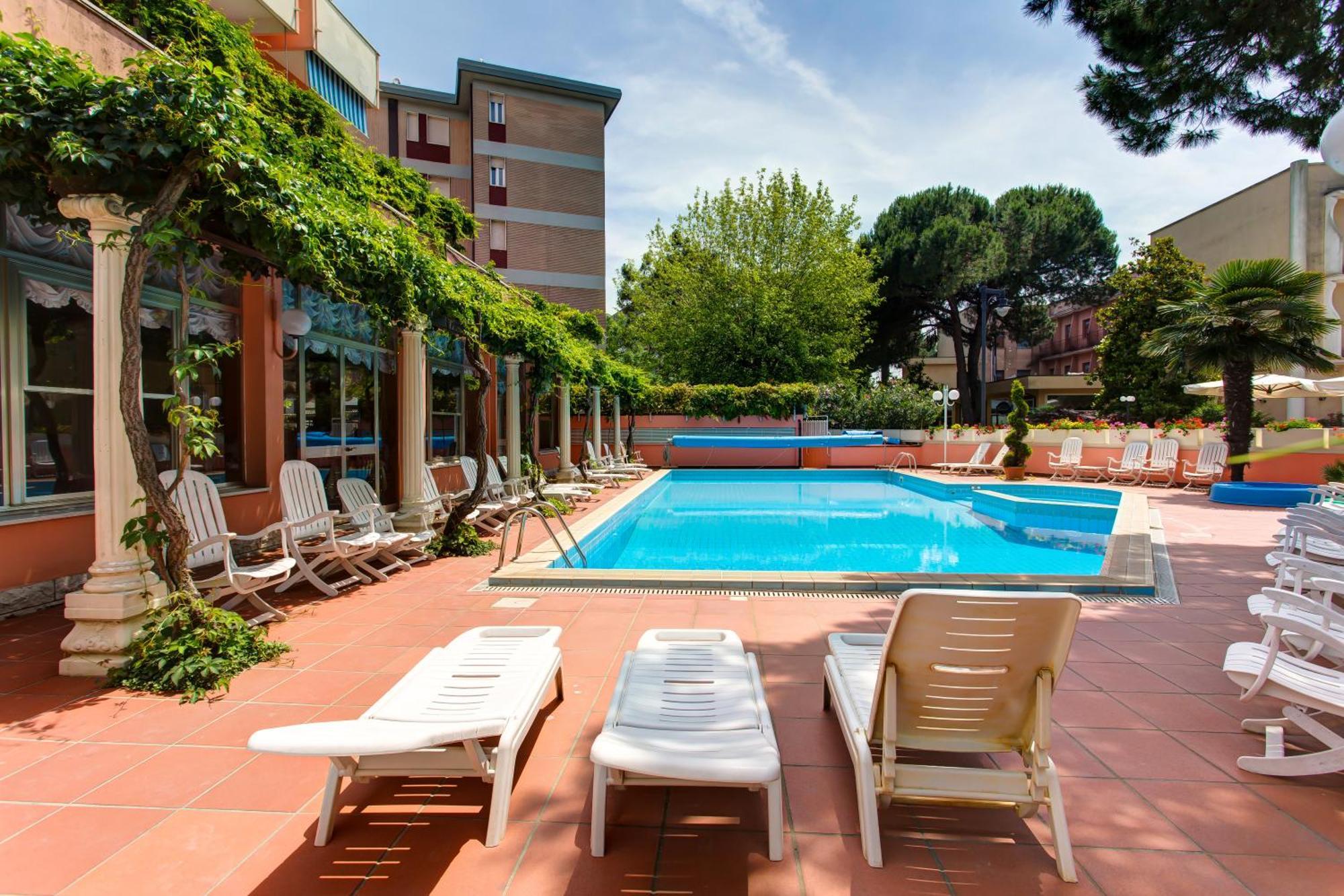 Hotel Meeting Cesenatico Εξωτερικό φωτογραφία