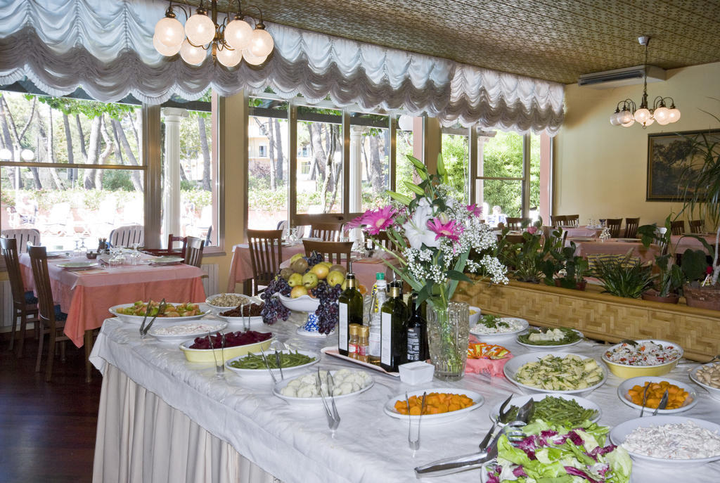 Hotel Meeting Cesenatico Εξωτερικό φωτογραφία