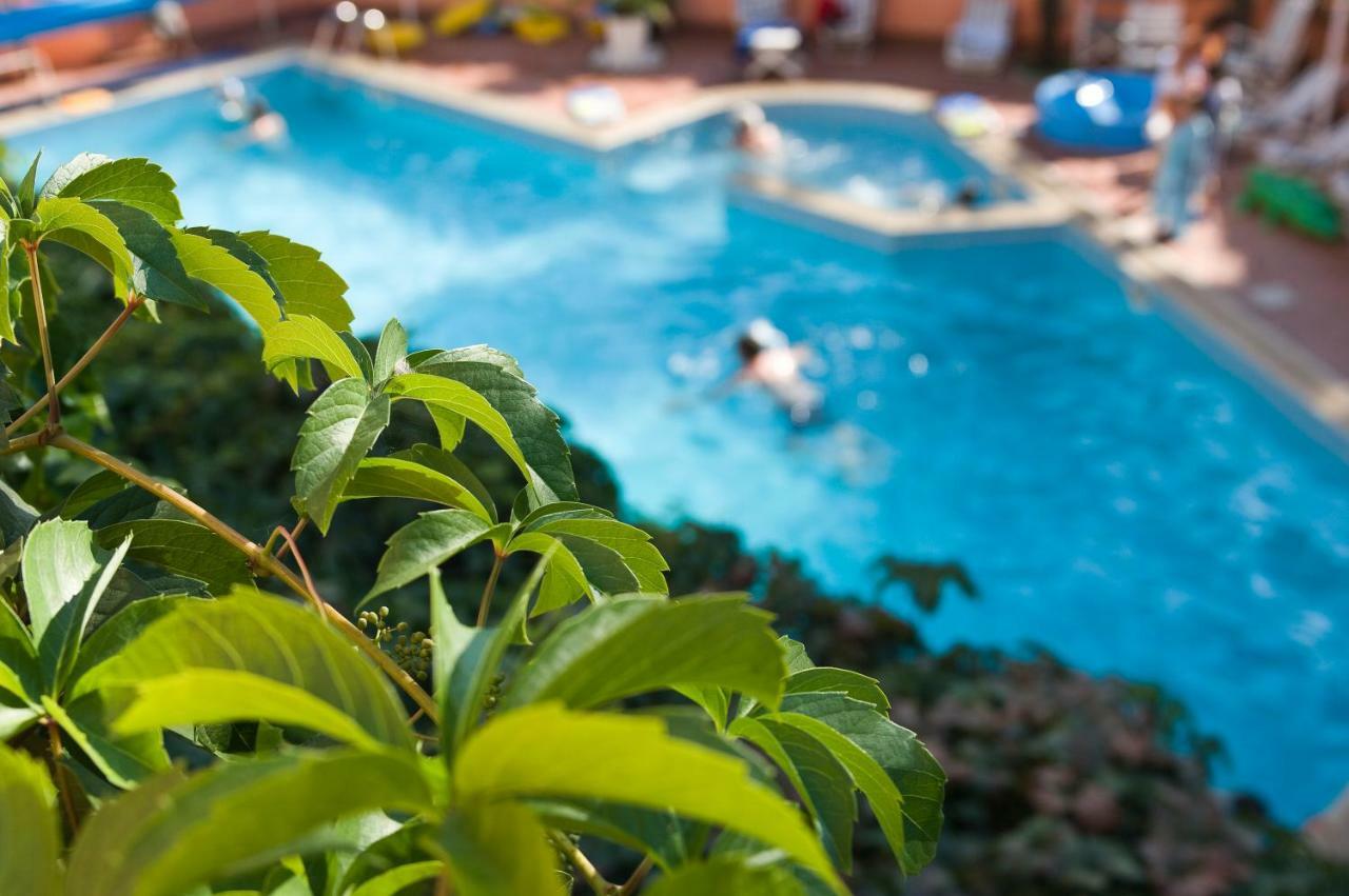Hotel Meeting Cesenatico Εξωτερικό φωτογραφία